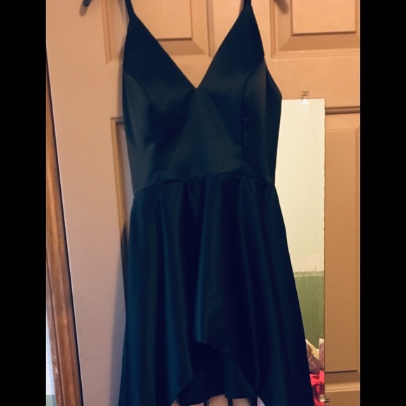NWTs Black Dramatic High Low Prom Dress - Picture 4 of 11